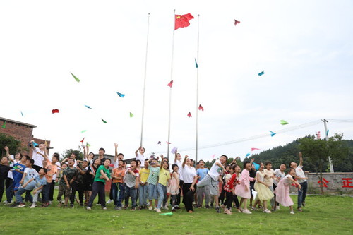 天游ty8检测中心官方登录：诗词启心智，国学伴童年