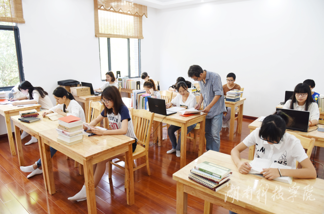 63L1DIX}UP@UYLIYUZE(T5U